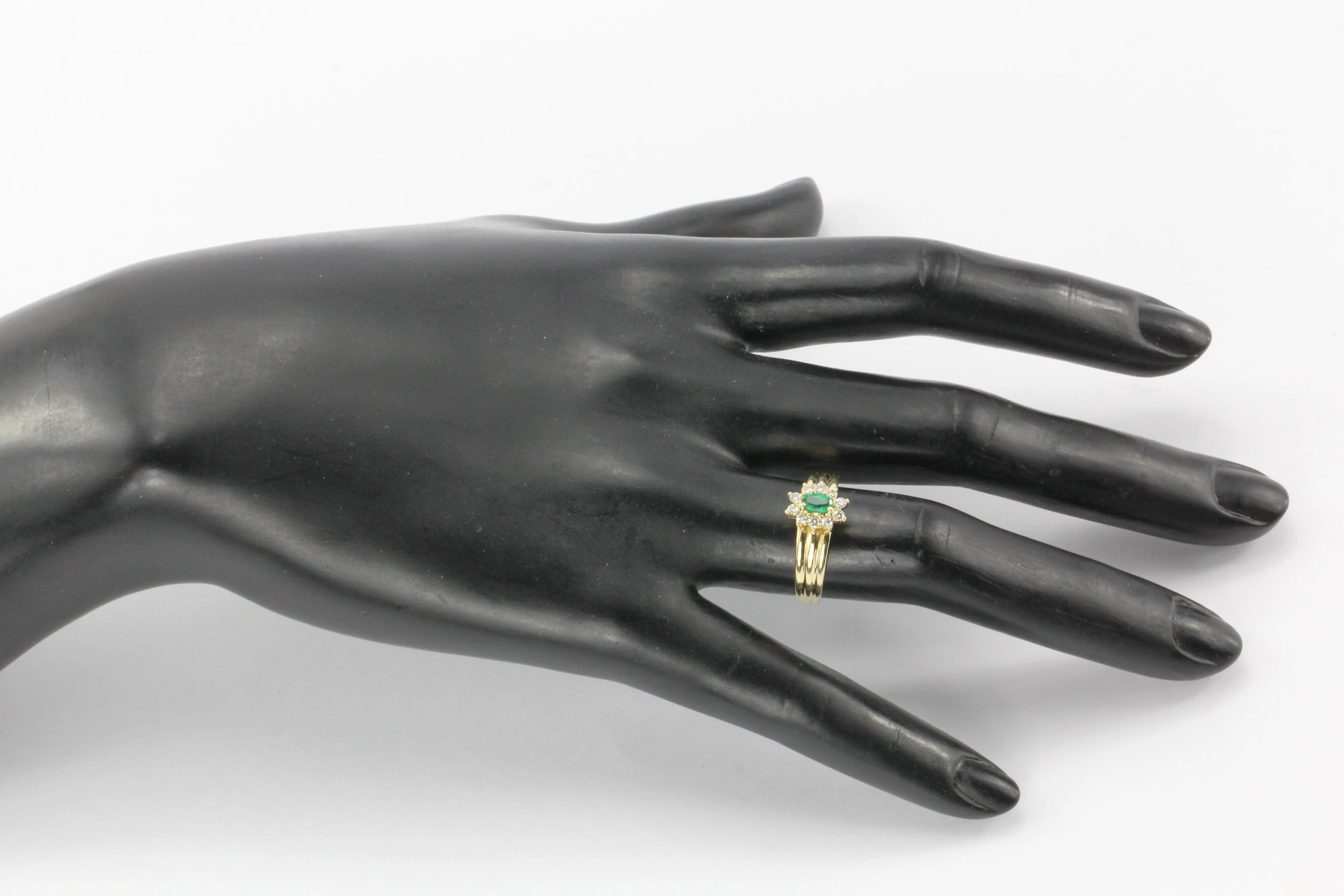 14K Gold Emerald & Diamond Halo Engagement Ring Size 7.25