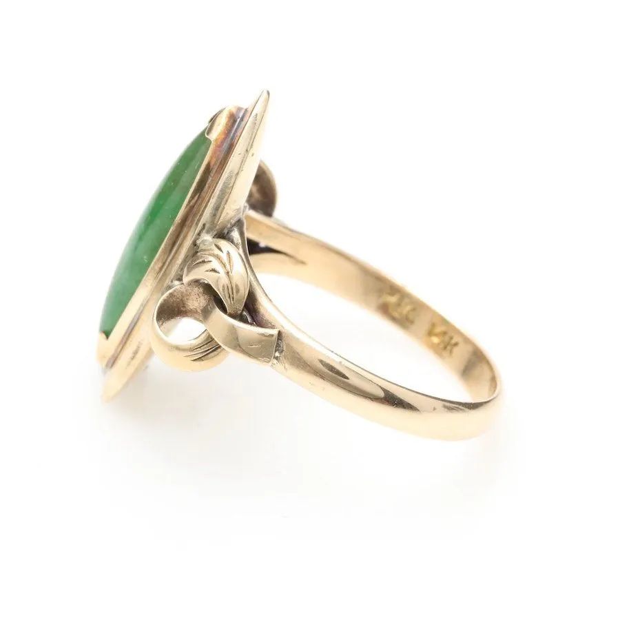 14K Yellow Gold and Jadeite Ring - Arts and Crafts Style - 1930s