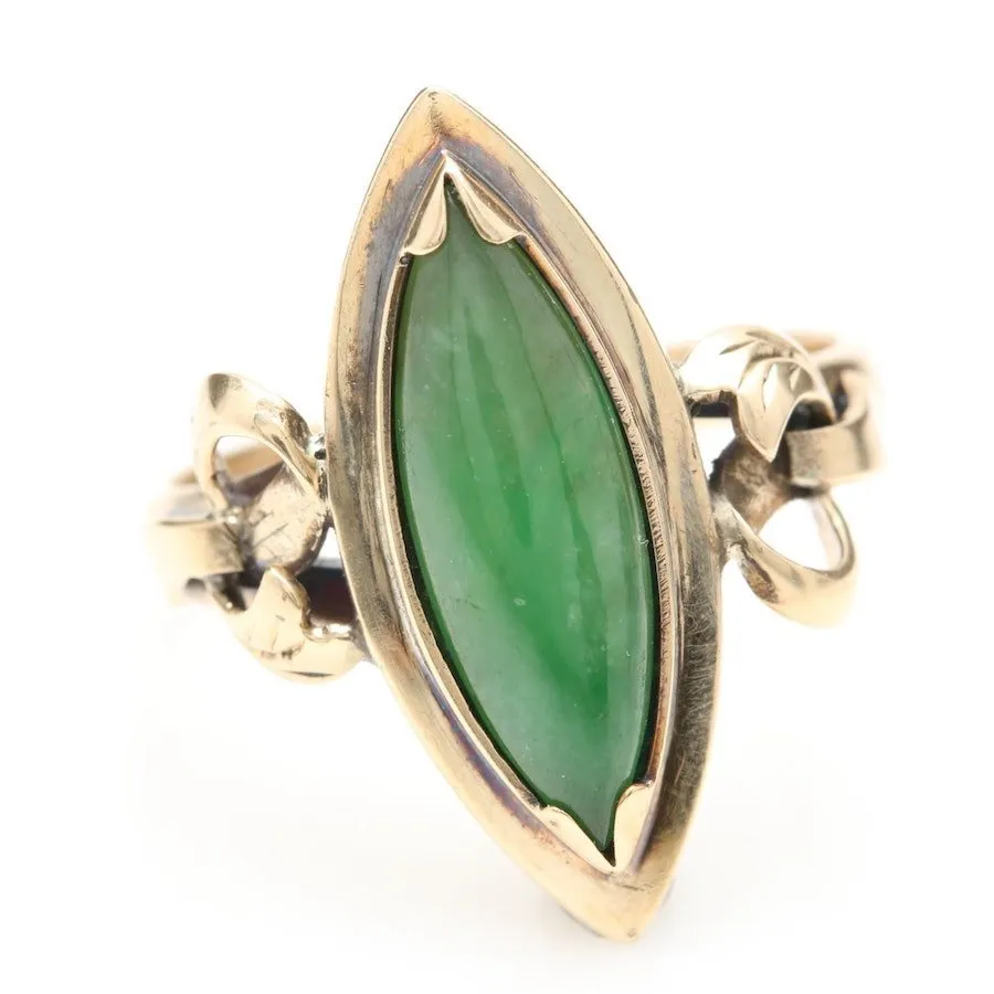 14K Yellow Gold and Jadeite Ring - Arts and Crafts Style - 1930s
