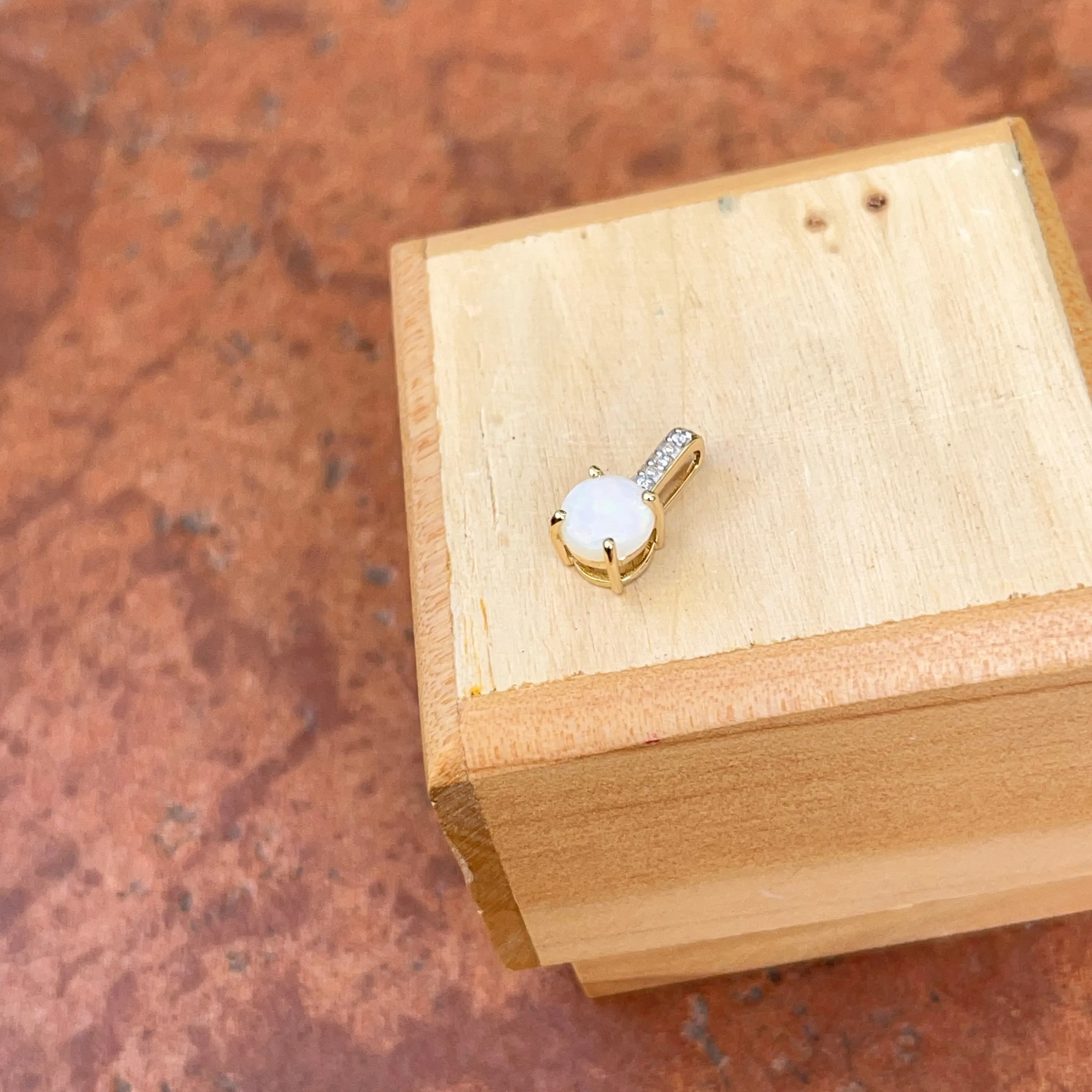 14KT Yellow Gold Round Opal   Diamond Pendant Slide