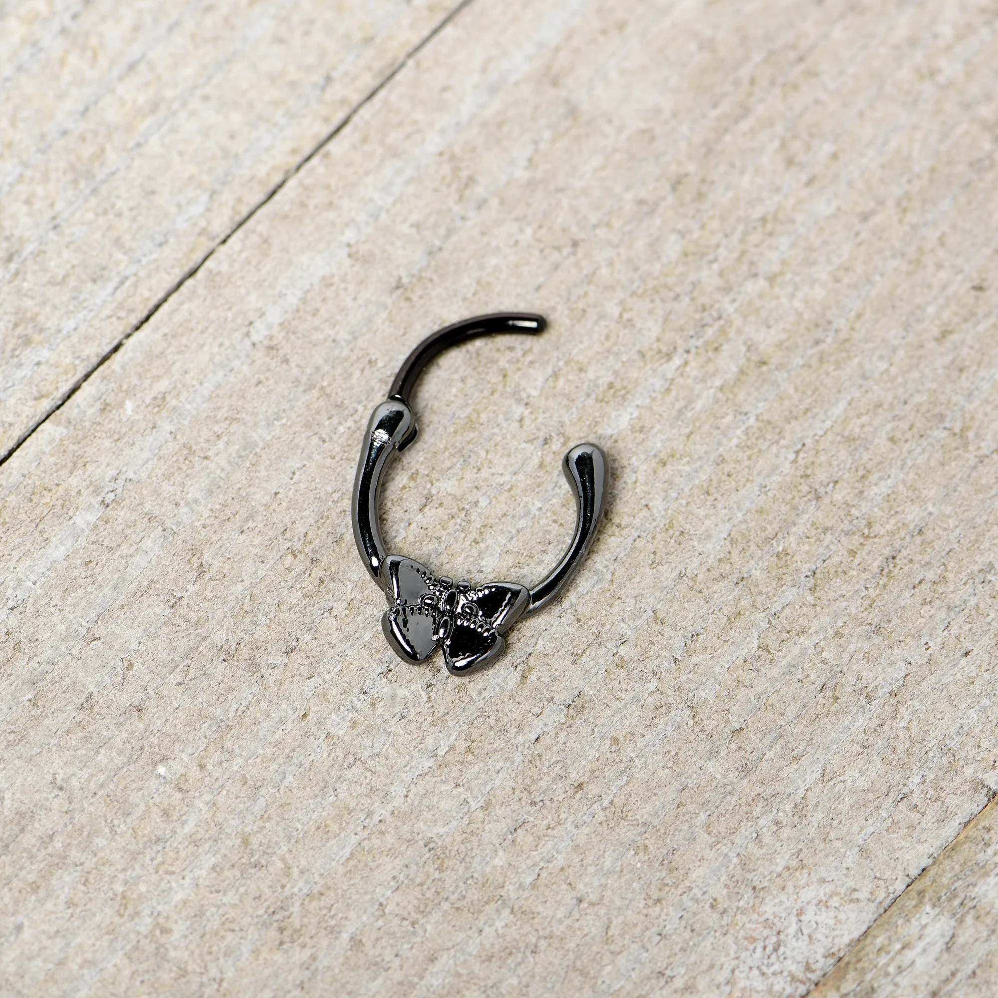 16 Gauge 3/8 Black Textured Simple Butterfly Cartilage Clicker