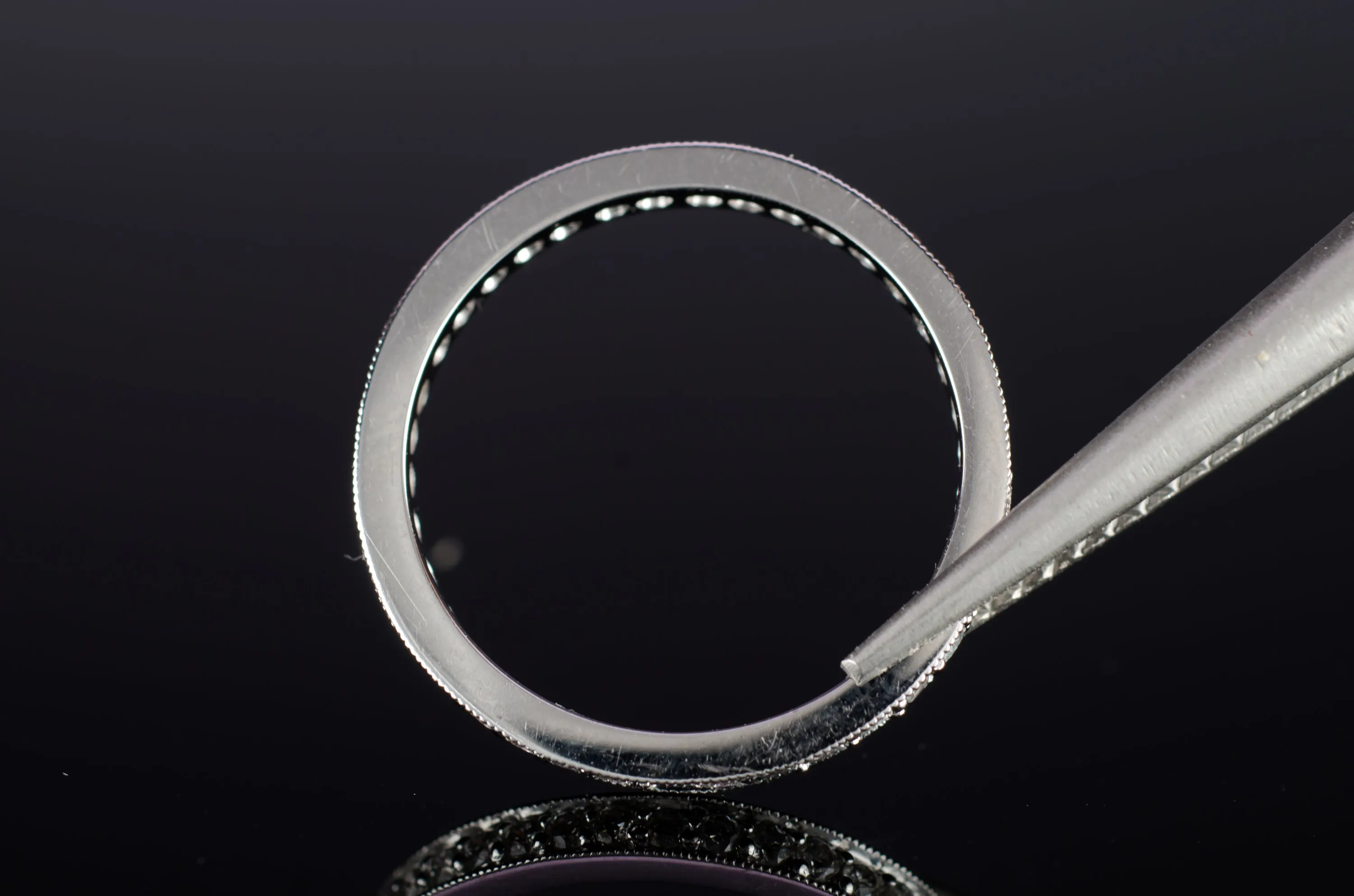 18k WHITE GOLD FULL ETERNITY BAND