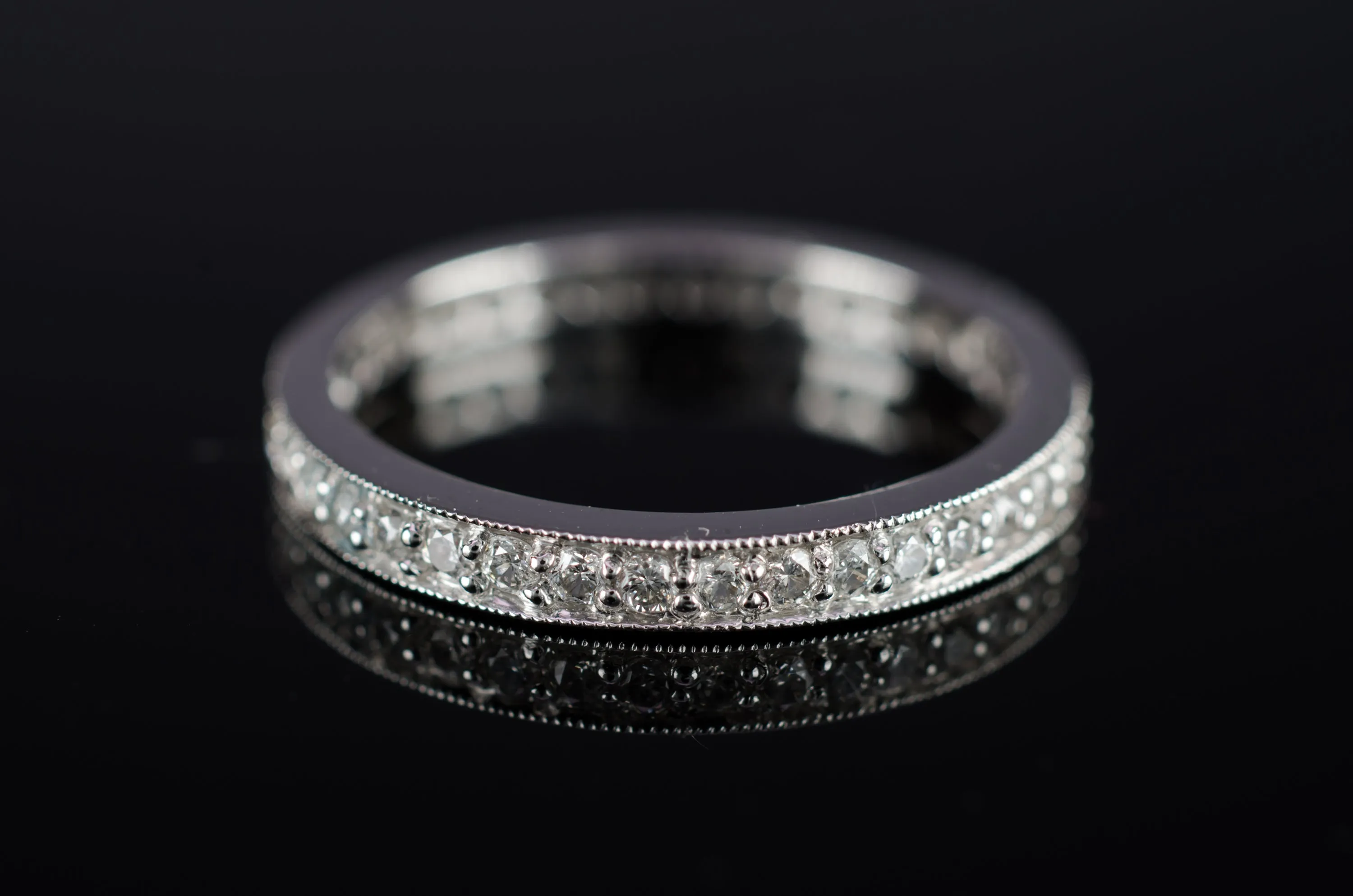 18k WHITE GOLD FULL ETERNITY BAND