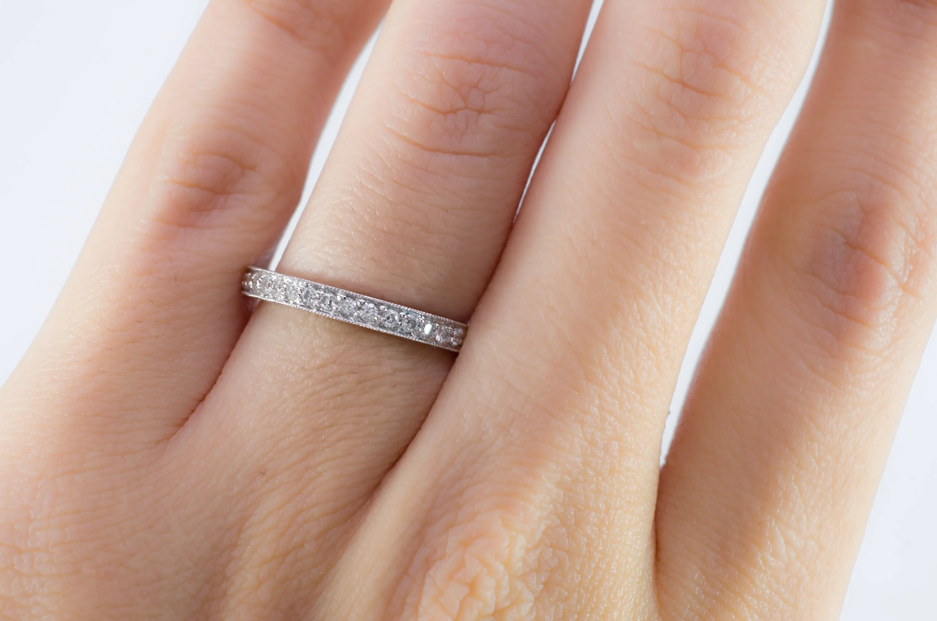 18k WHITE GOLD FULL ETERNITY BAND