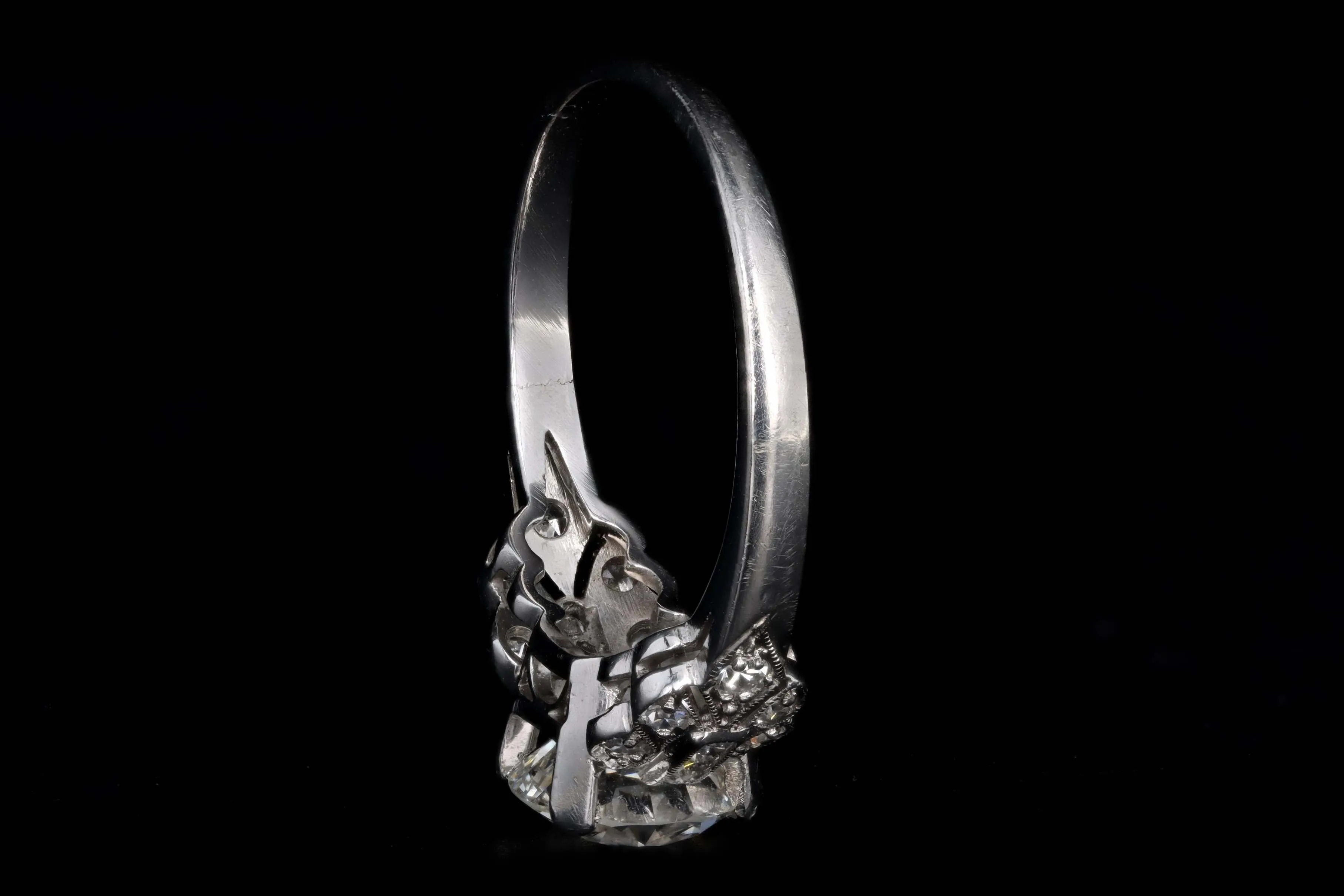 Art Deco Platinum 1.40 Carat Old European Cut Diamond Engagement Ring