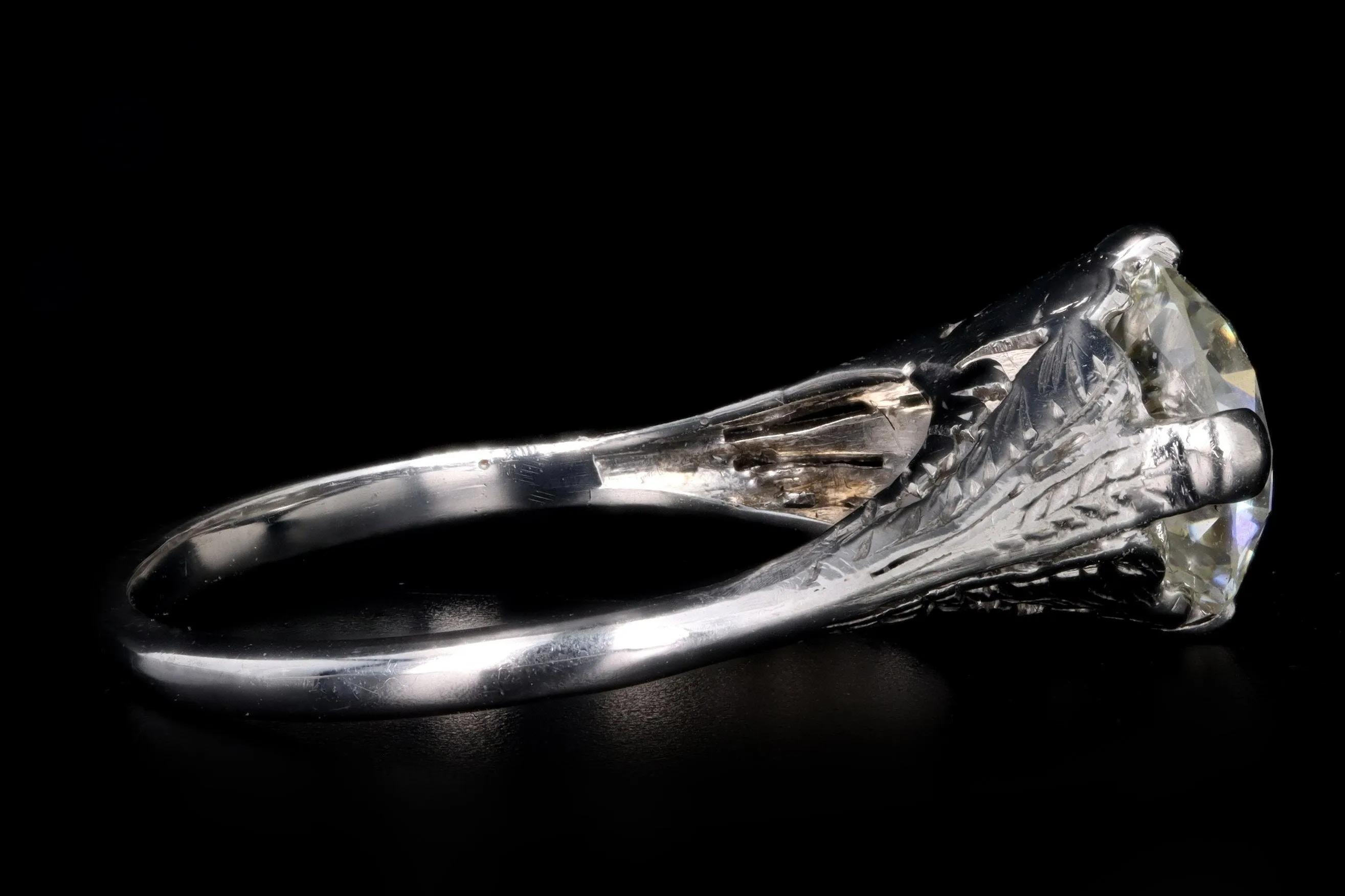 Art Deco Platinum 1.43 Carat Old European Cut Diamond Engagement Ring