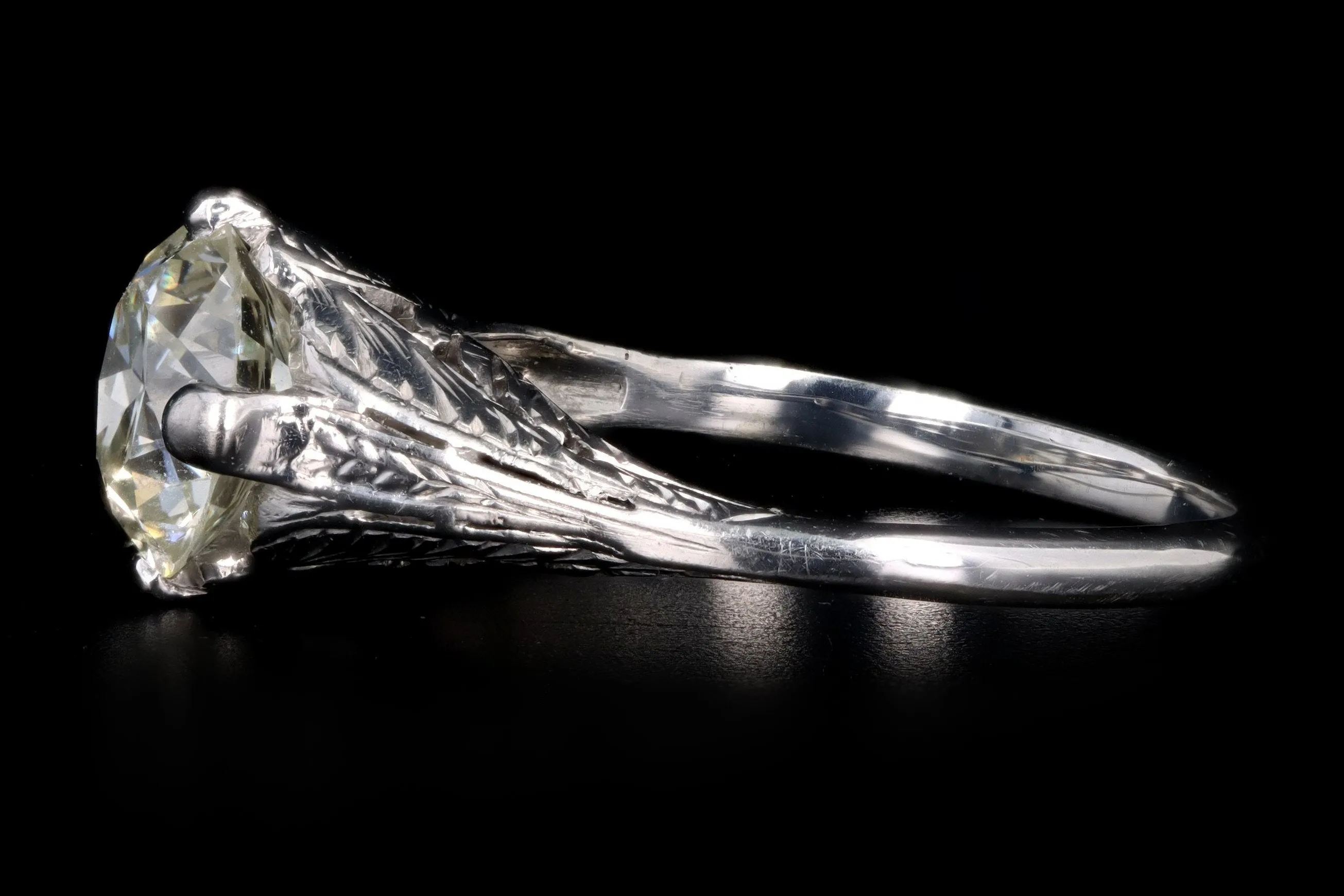 Art Deco Platinum 1.43 Carat Old European Cut Diamond Engagement Ring