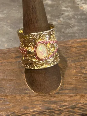 Bougie Boutique Gold Pearl ring