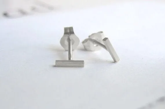 Classic Quality And Design - Sterling Silver Staple Line Stud Earrings - 0203