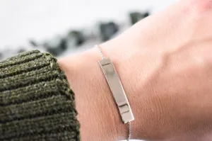 CLASSIC WHITE GOLD BAR BRACELET