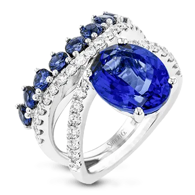 Color Ring in 18k Gold with Diamonds