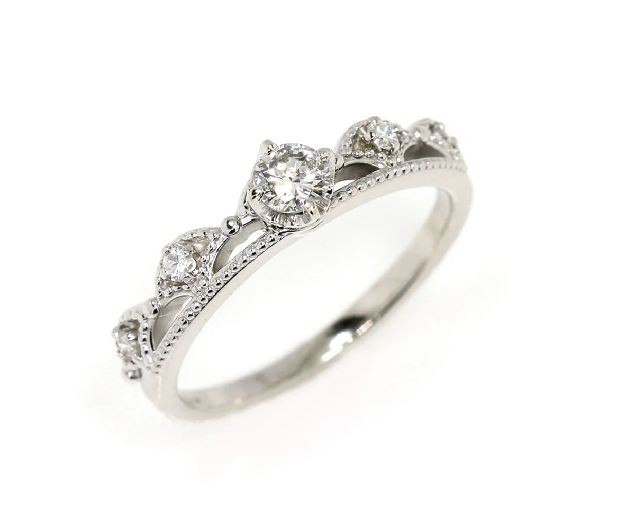 Dainty Vintage Crown Diamond Ring
