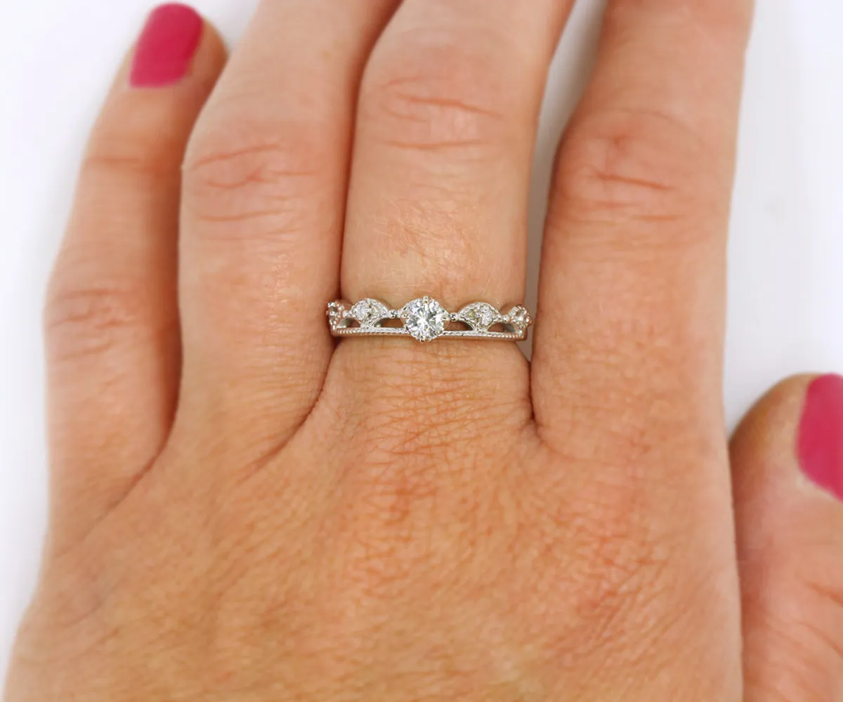 Dainty Vintage Crown Diamond Ring