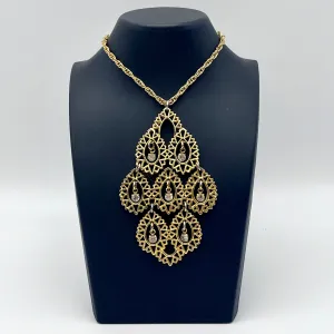 Late 60s/ Early 70s Pendant Necklace