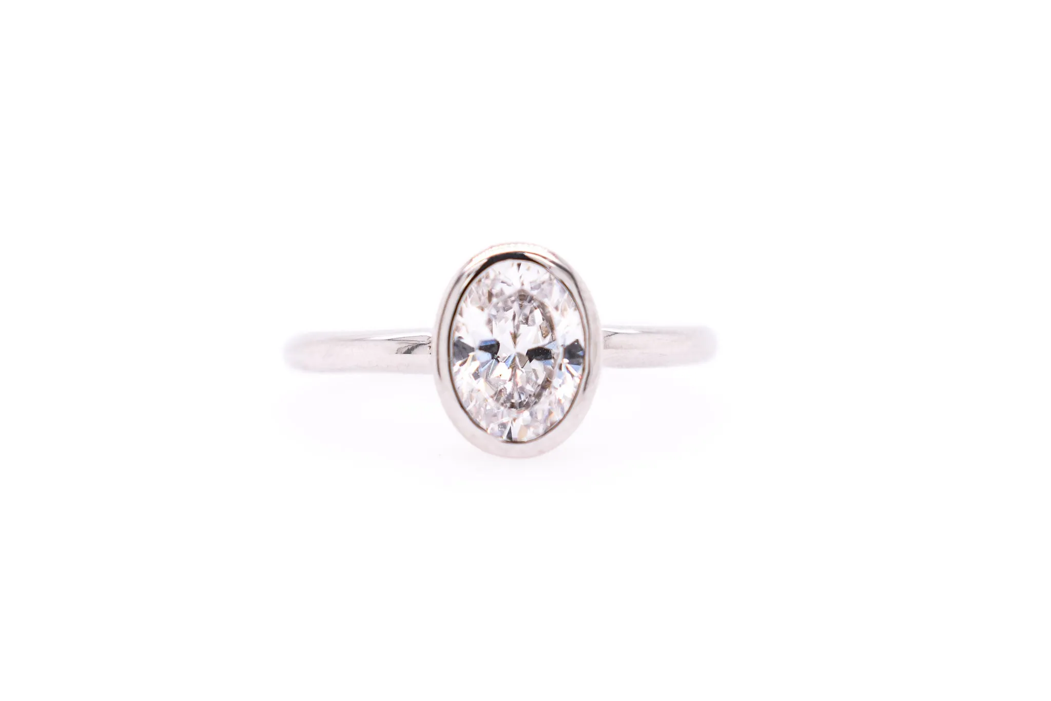 Lynne (oval)