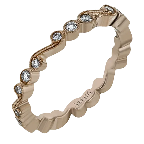 Right Hand Ring in 18k Gold with Diamonds
