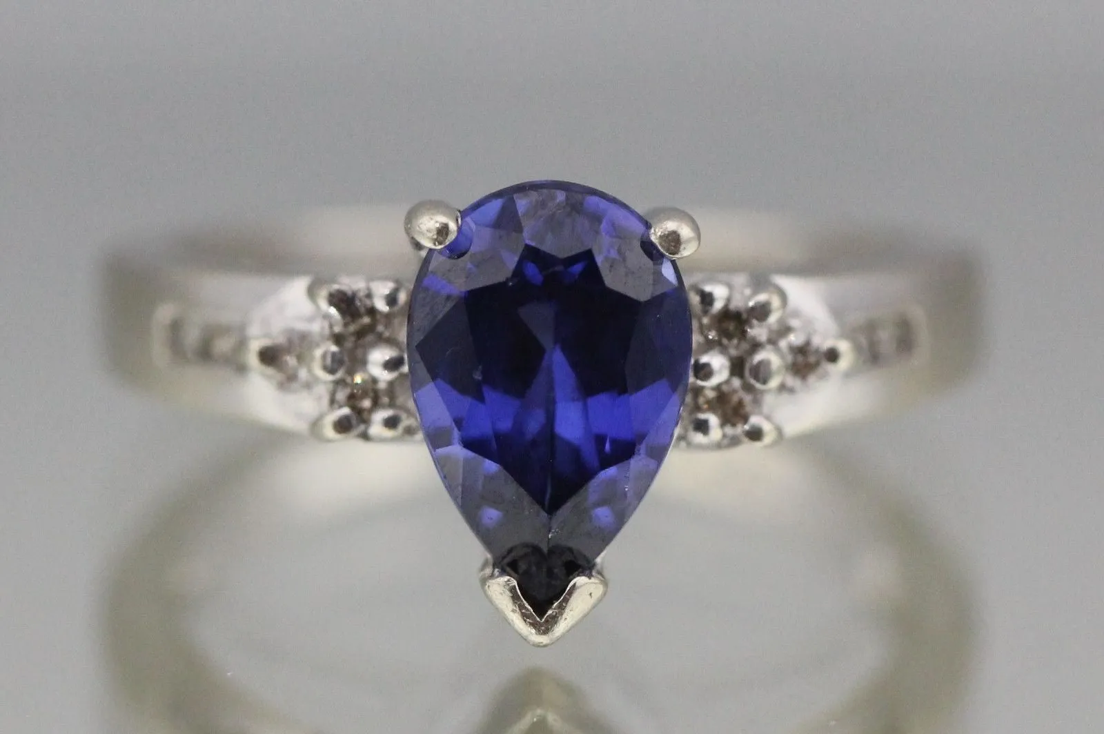 Vintage 14k White Gold Deep Rich Sapphire 1.25 Carat & Diamond Ring