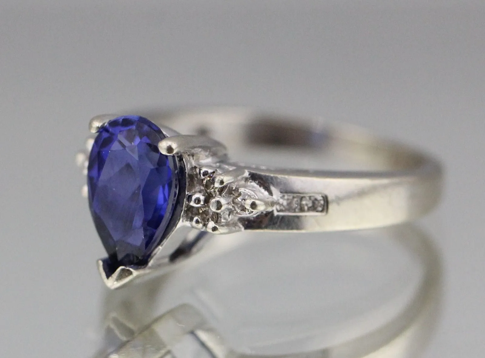 Vintage 14k White Gold Deep Rich Sapphire 1.25 Carat & Diamond Ring