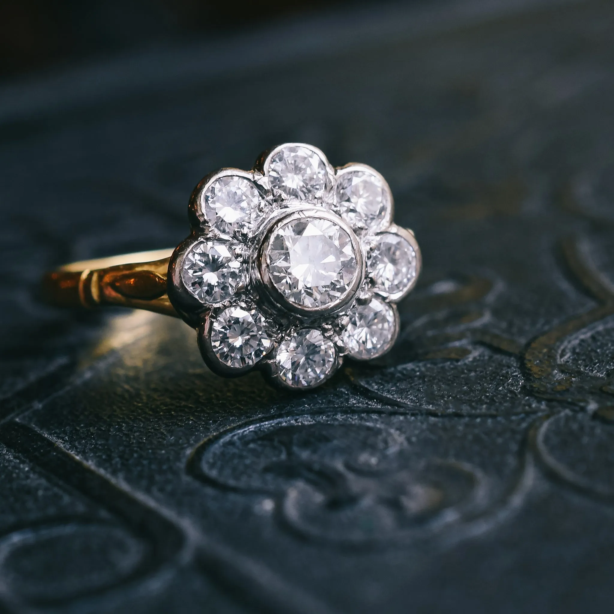 Vintage 1.57ct Diamond Daisy Ring