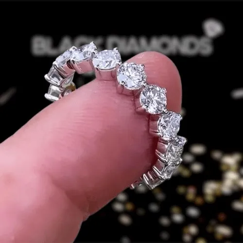 Vintage Art Round Cut Women's Wedding Band