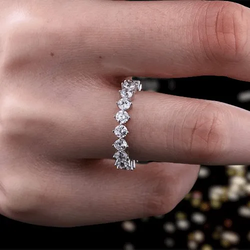 Vintage Art Round Cut Women's Wedding Band