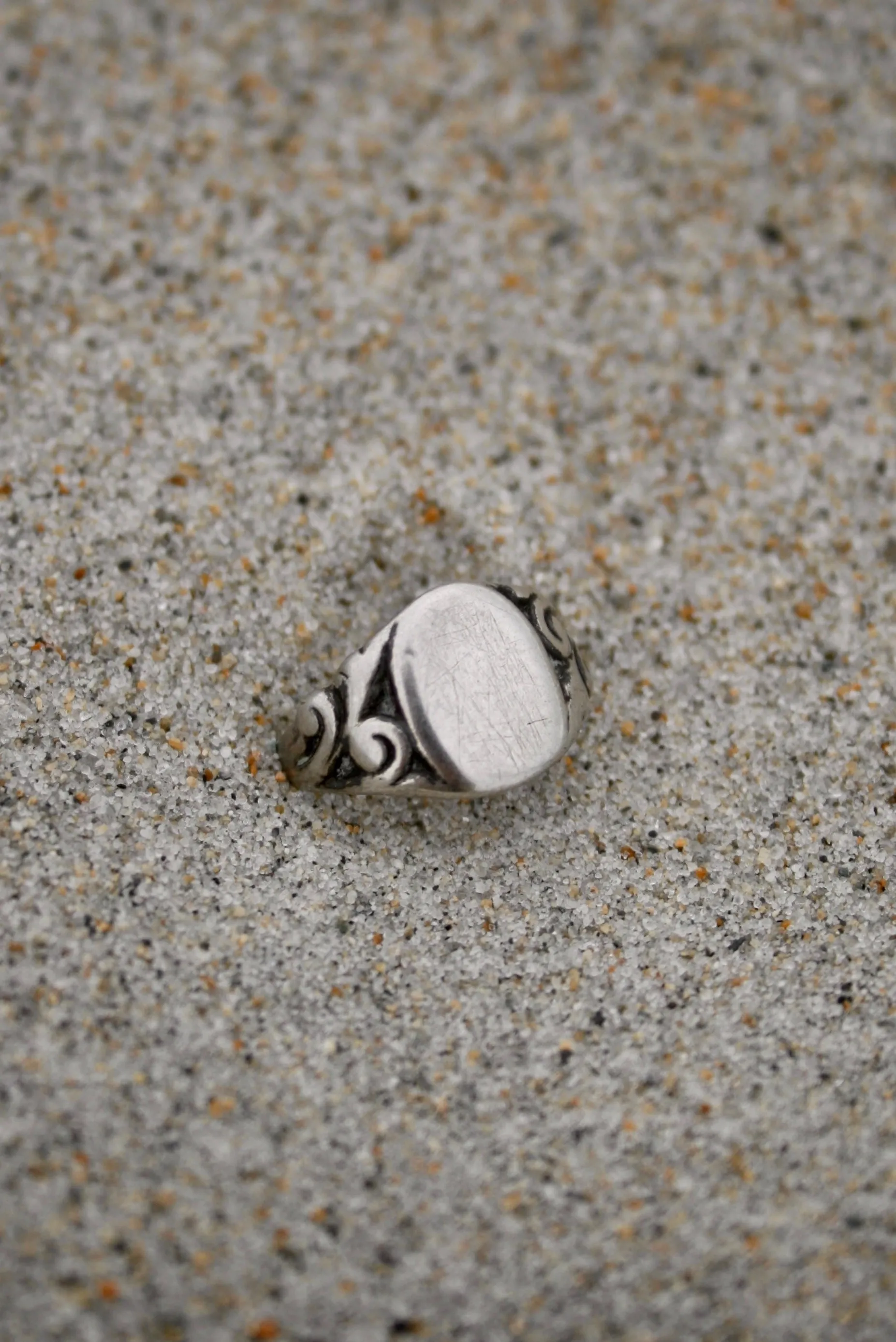 Vintage Detailed Signet Ring