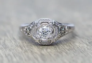 VINTAGE FILIGREE WHITE GOLD DIAMOND RING WITH OLD EUROPEAN CUT DIAMOND
