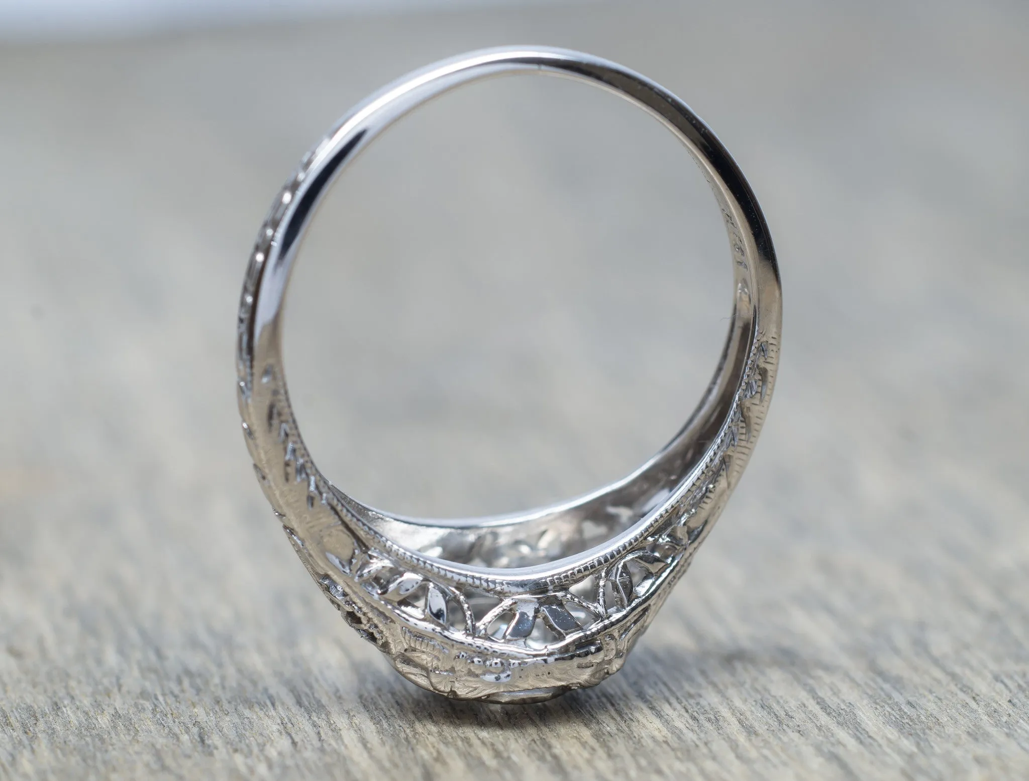VINTAGE FILIGREE WHITE GOLD DIAMOND RING WITH OLD EUROPEAN CUT DIAMOND