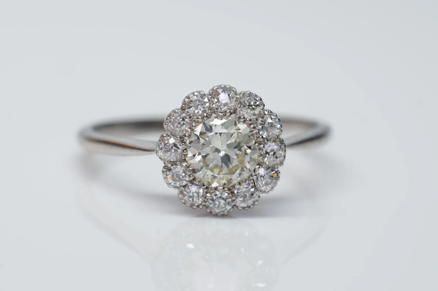 VINTAGE LIGHT YELLOW DIAMOND HALO ENGAGEMENT DAISY RING