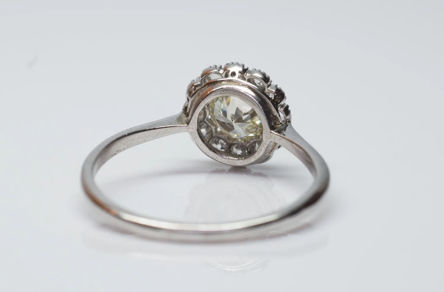 VINTAGE LIGHT YELLOW DIAMOND HALO ENGAGEMENT DAISY RING
