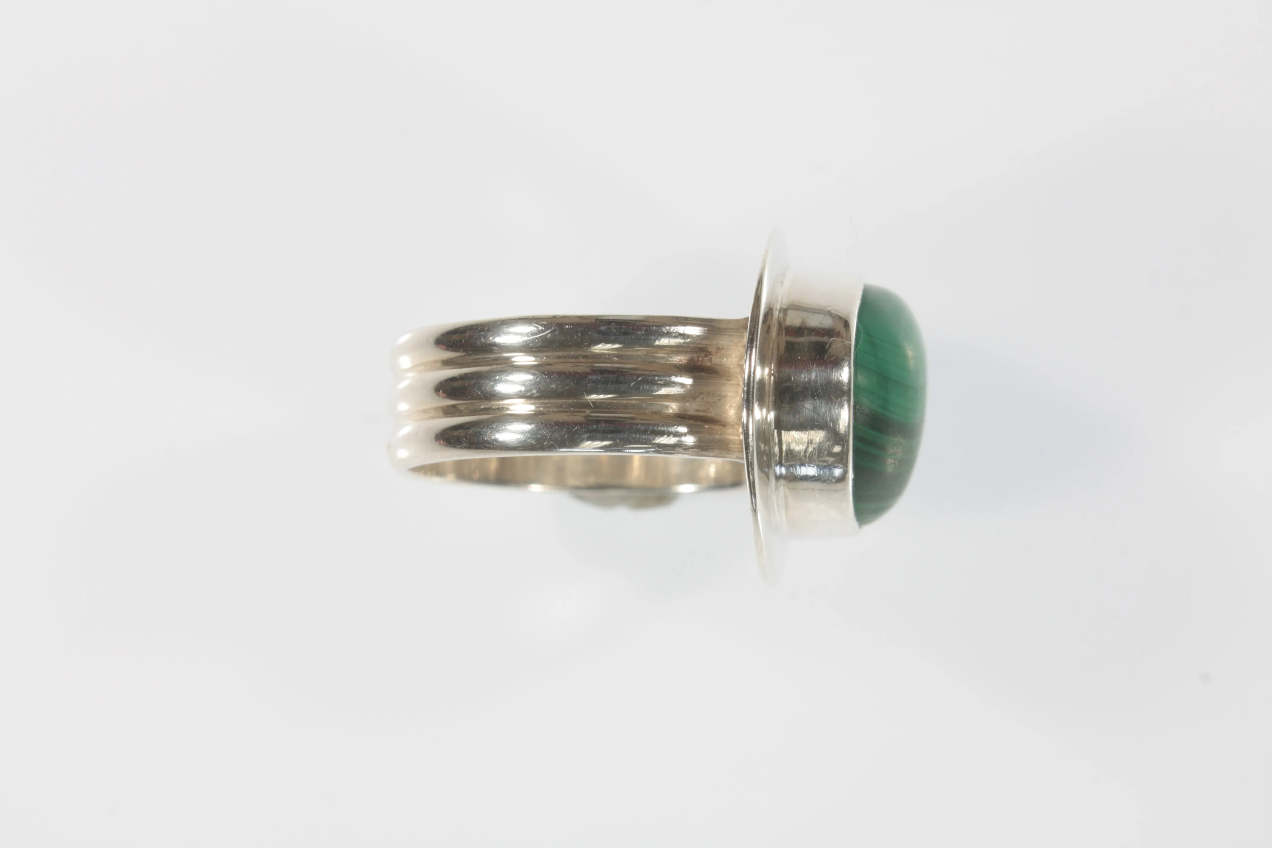 Vintage Malachite Sterling Silver Ring (Size 7.75)