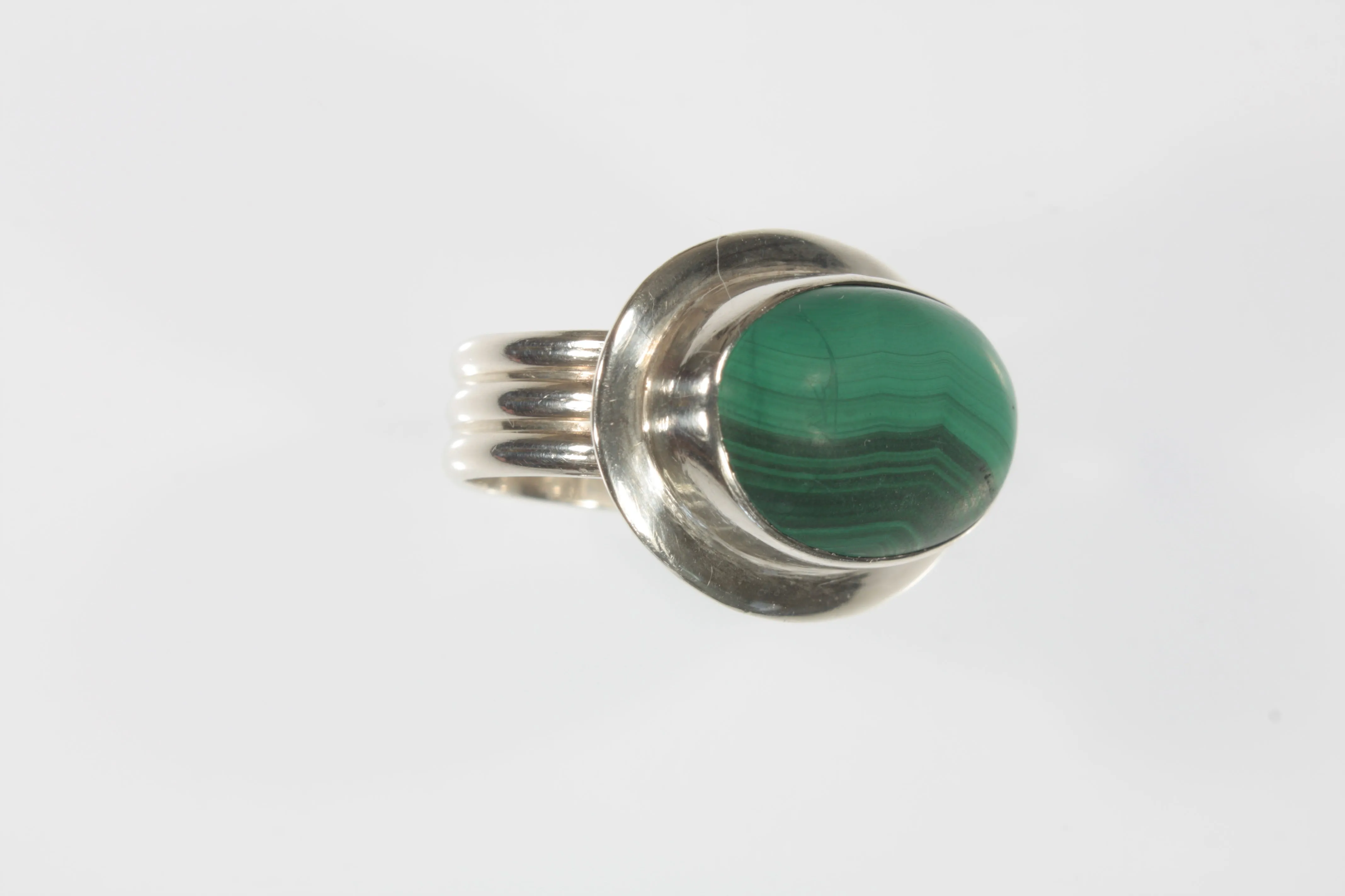 Vintage Malachite Sterling Silver Ring (Size 7.75)