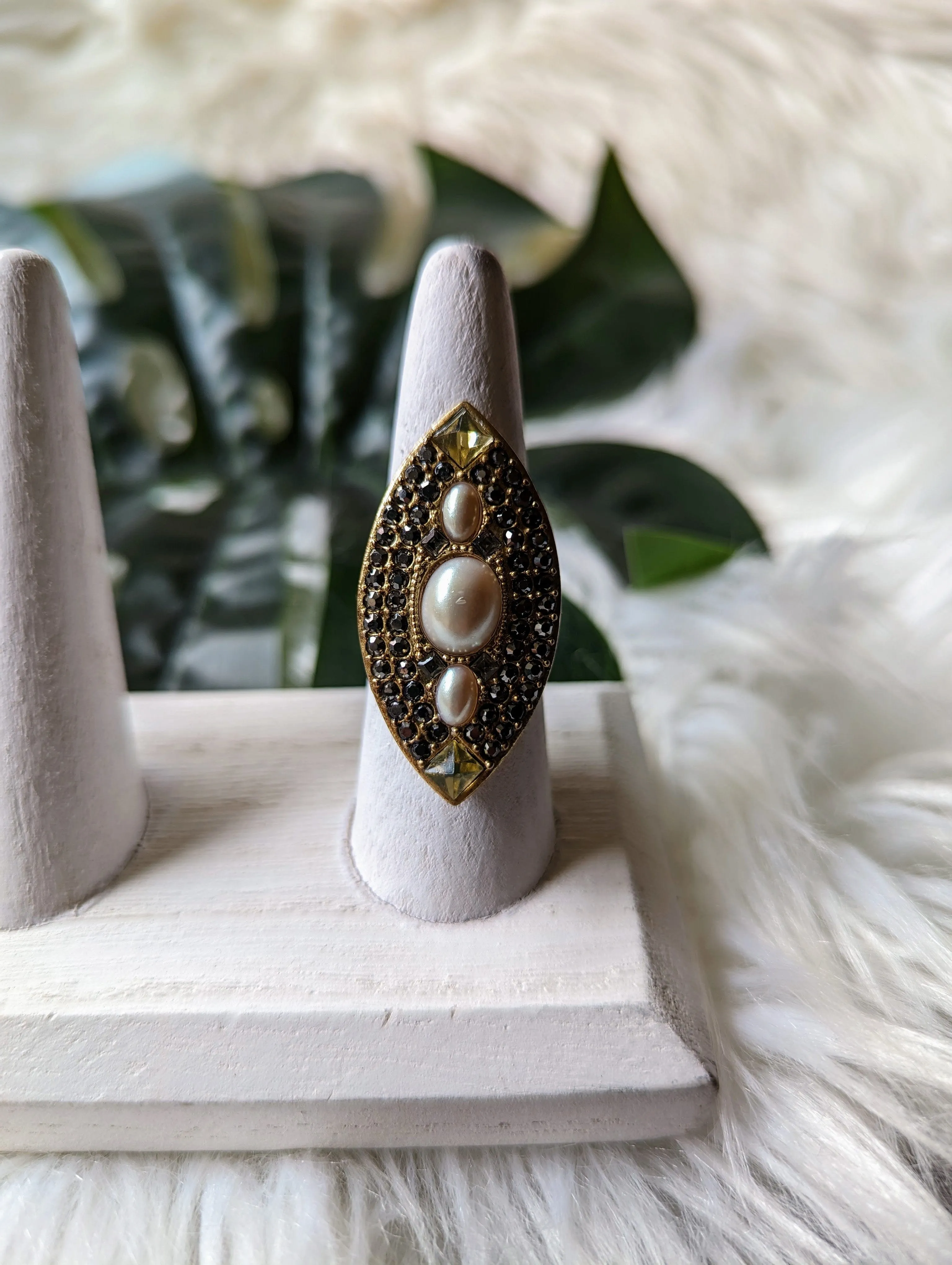 Vintage - Marquis Stone & Pearl Ring