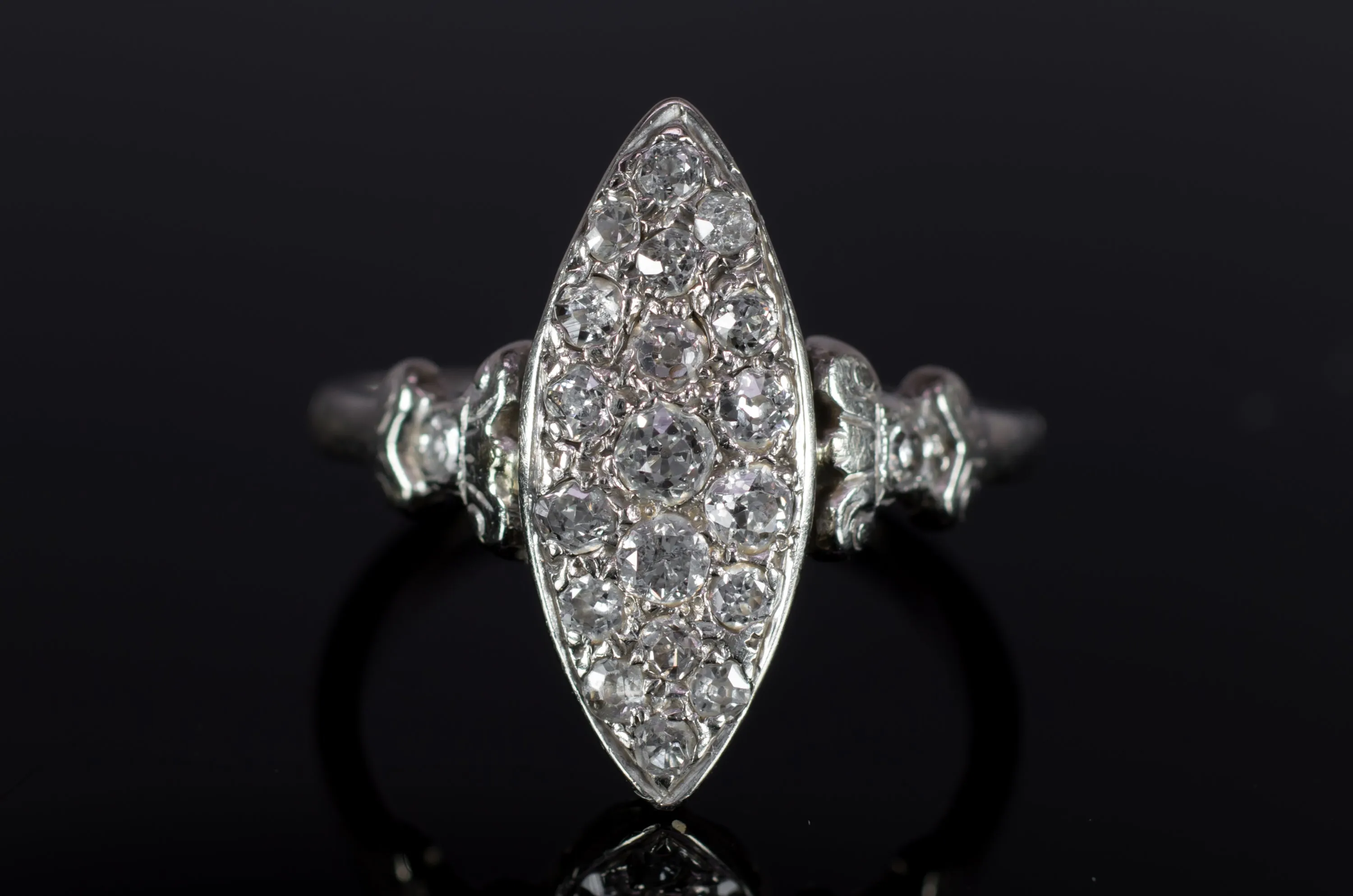 VINTAGE OLD CUT DIAMOND NAVETTE RING