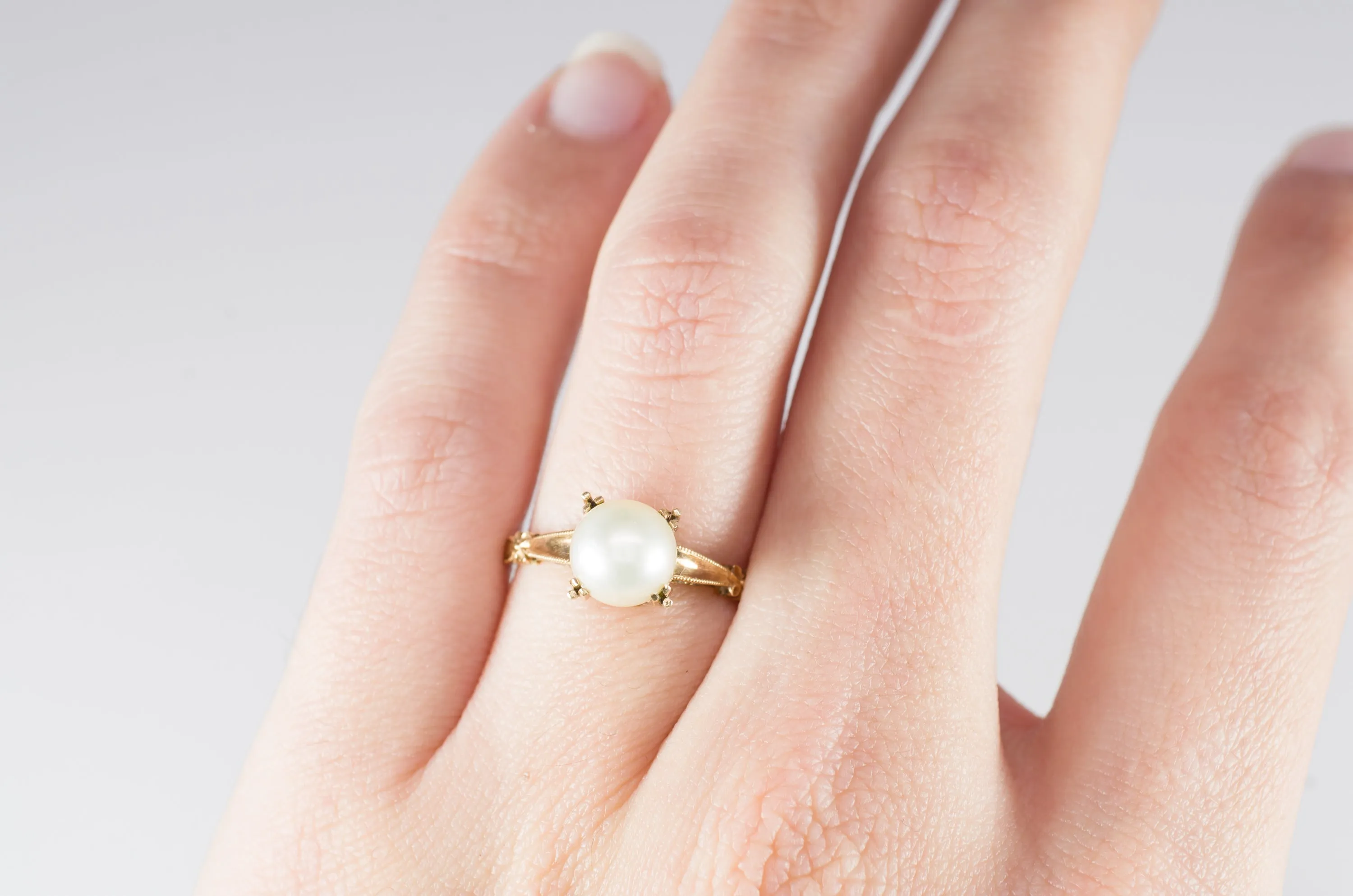 VINTAGE PEARL SOLITAIRE IN 14K GOLD