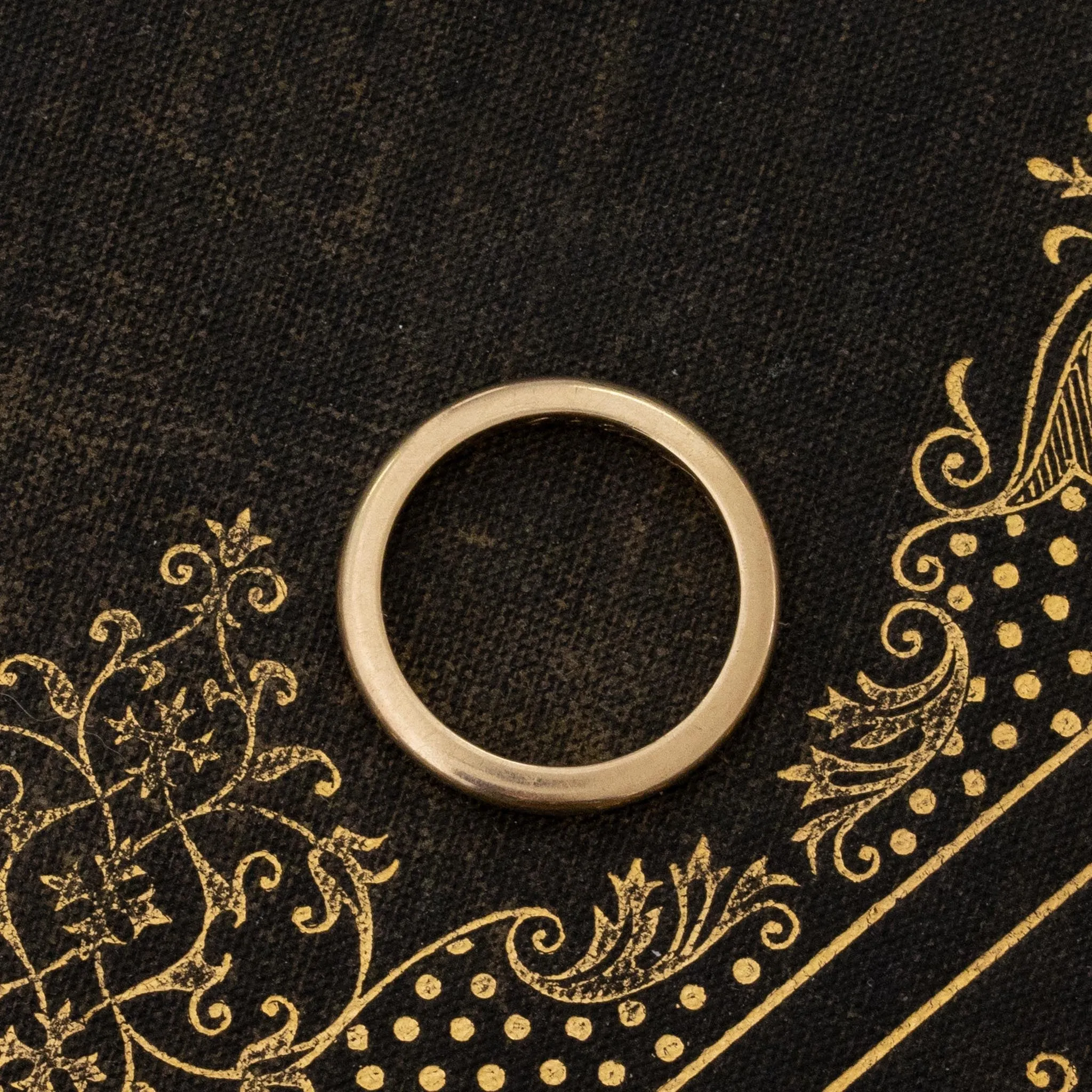 Vintage Slim Wedding Band, 2.5mm