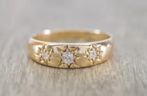 VINTAGE THREE DIAMOND STAR BAND IN 18K YELLOW GOLD